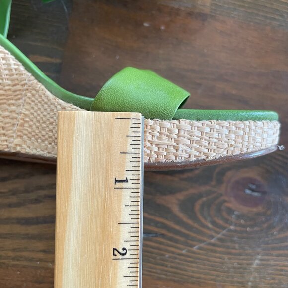 Ann Taylor Green Sunflower Wedge Sandals - Size 6.5 - Picture 8 of 11